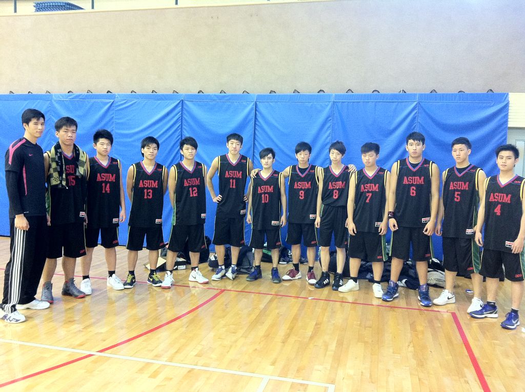11-12學年-男子籃球A組.JPG
