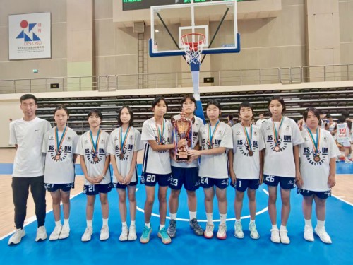 熱烈祝賀本校女子U12籃球隊榮獲全澳籃球分齡賽季軍！